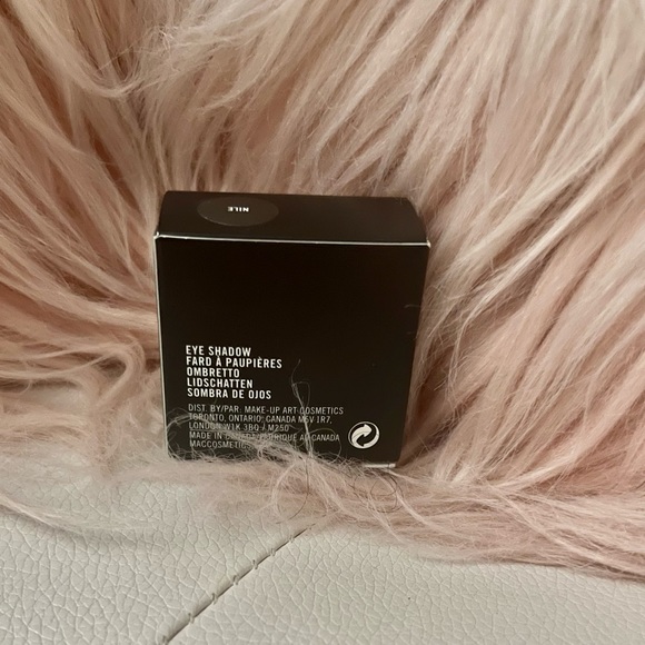 RARE M·A·C Alexander McQueen Nile Blue Eyeshadow Limited Edition Full Size - Picture 4 of 9